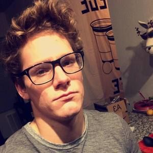 Meet your Posher, Todd